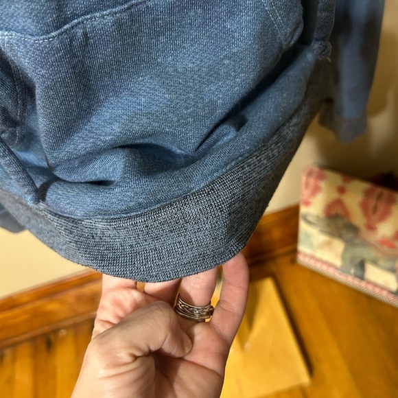 SUNDRY Women’s Long Sleeve Blue Camo Pullover Hoodie Size 2 Anthropologie - Picture 3 of 10